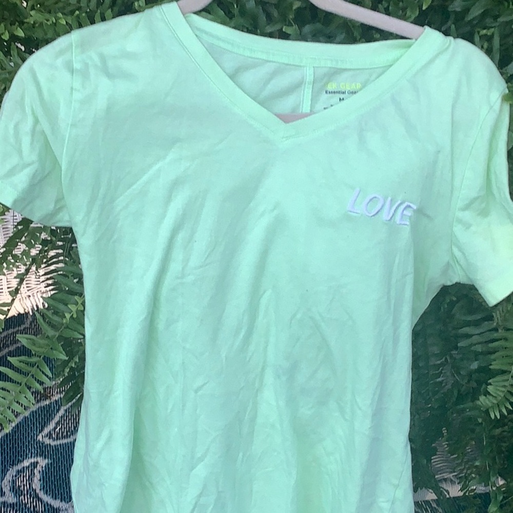 🍉Green, love workout shirt🍉 - Picture 3 of 3